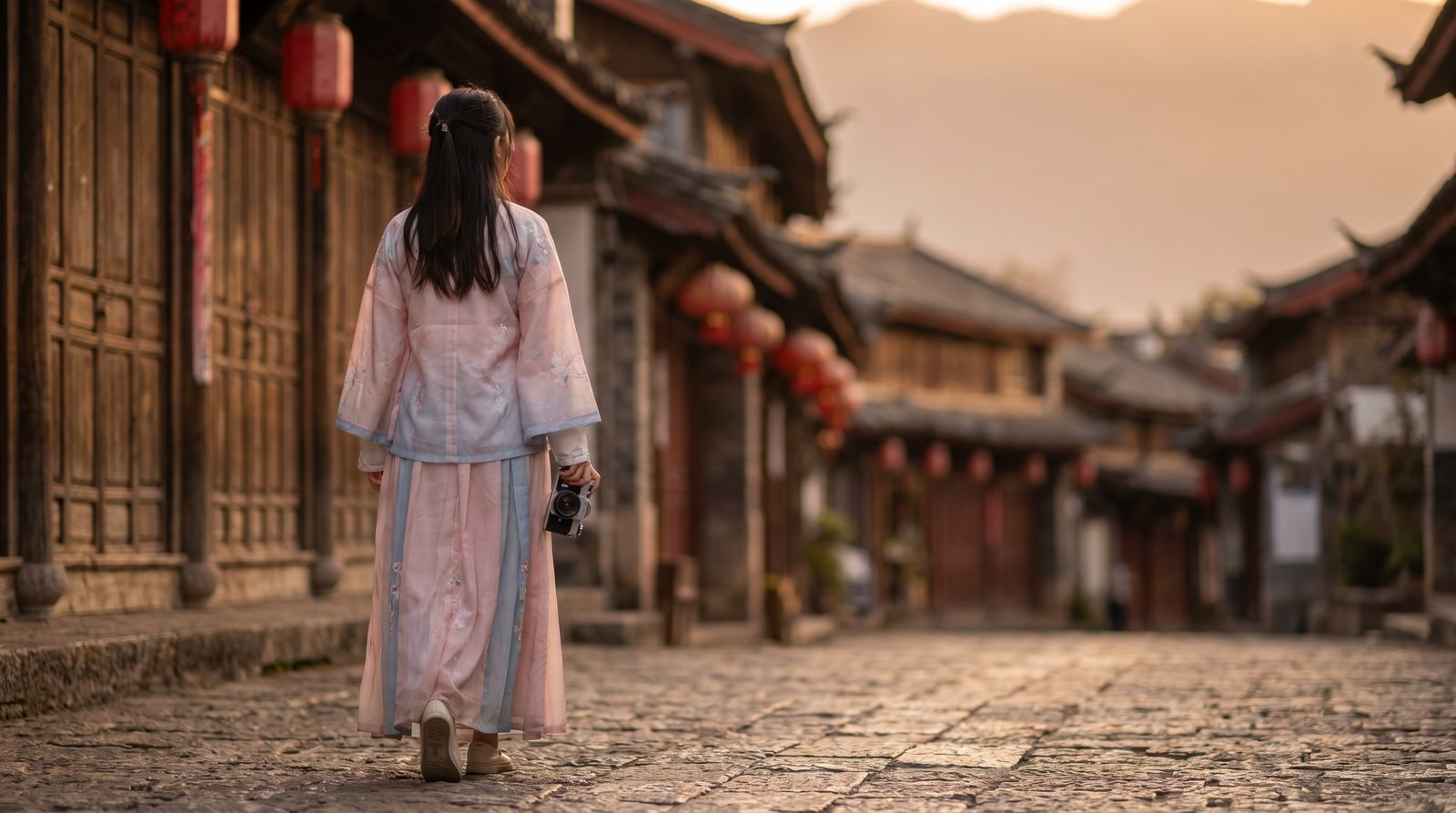 小小绘 丽江慢走旅行视频教程封面